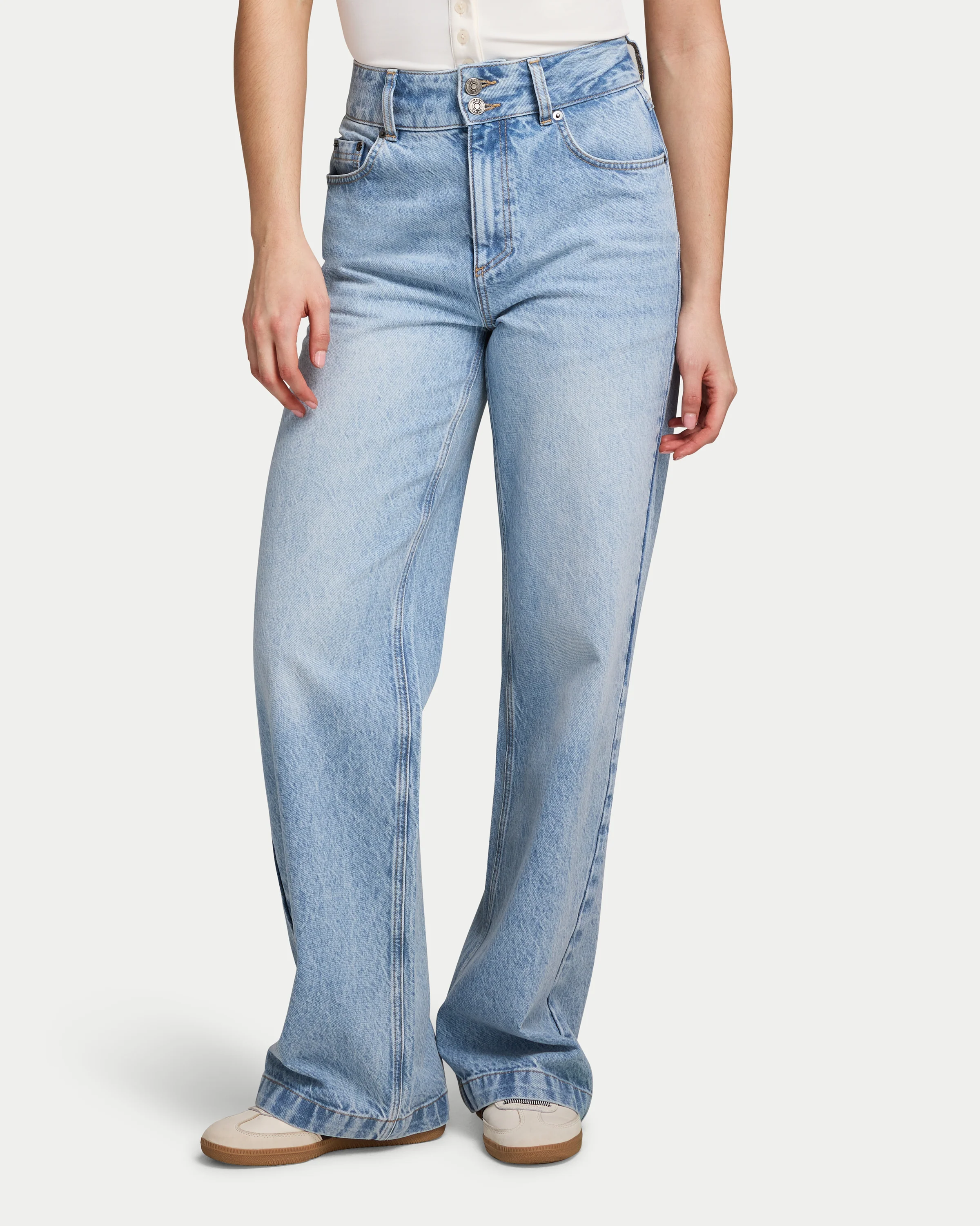 MID-SEASON SALE | UP TO 50% OFF